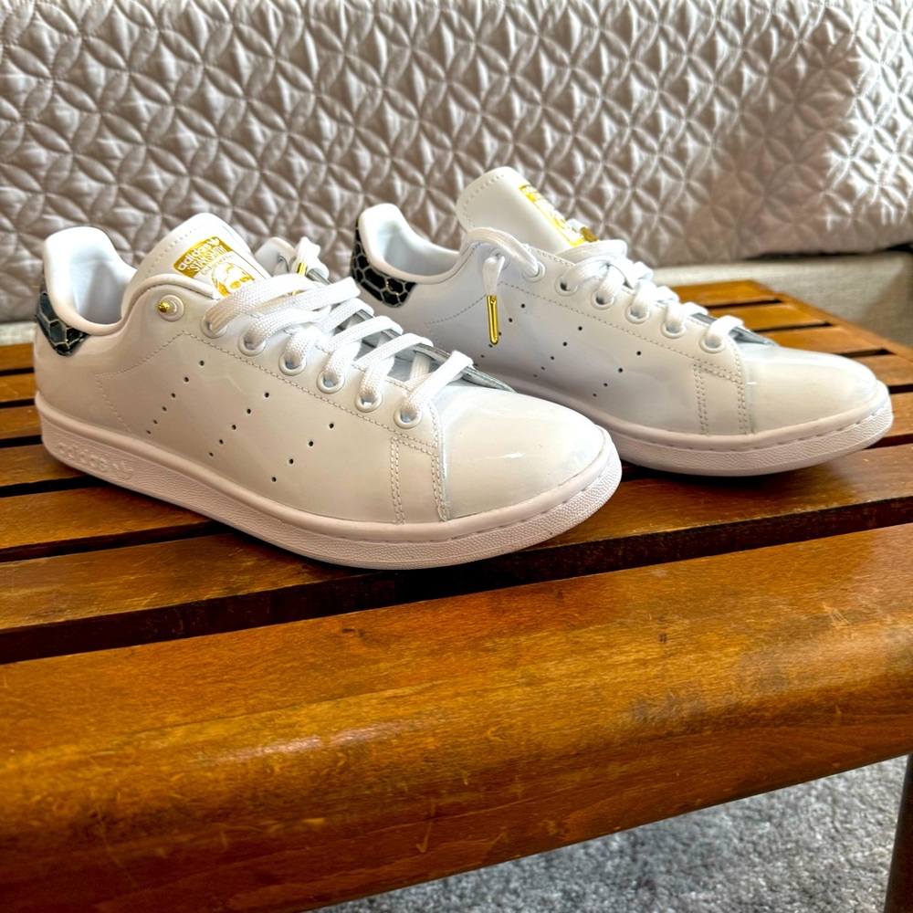 Adidas Stan Smith - White/Black/Gold